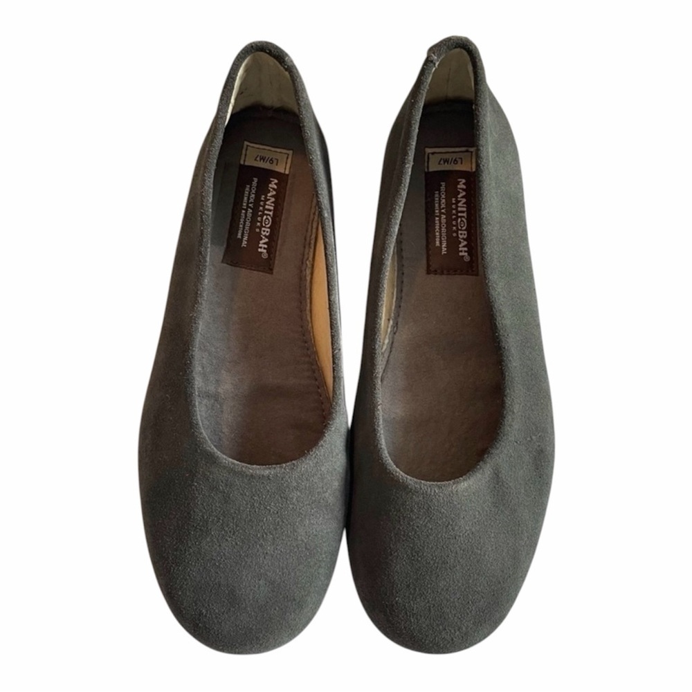 Manitobah Mukluks Suede Ballet Flats Size 9 NWOT Comfort Slip-On - Picture 3 of 8